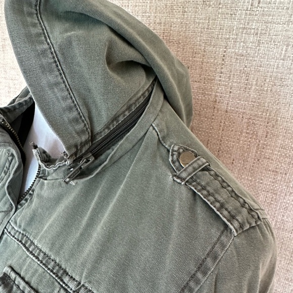 AMERICAN RAG Cie Womens sz Medium olive green hood Zip Up military Jacket cotton - Picture 3 of 16